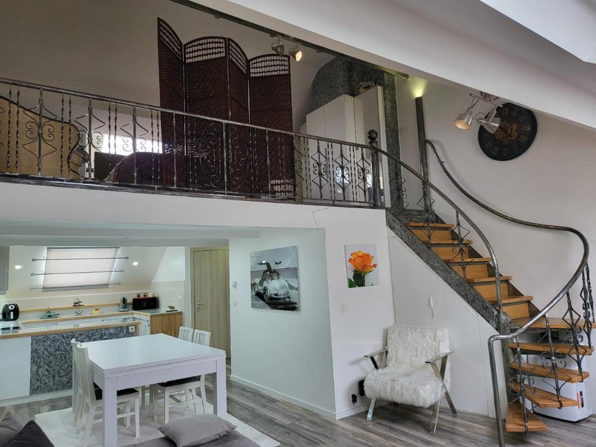 Appartamento Duplex Elegant Situe A 1Min De La Gare Du Nord Bruxelles Esterno foto